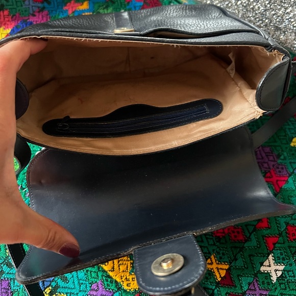 Vintage Del Rio Black Genuine Leather Saddle Crossbody Shoulder Bag - Picture 7 of 16